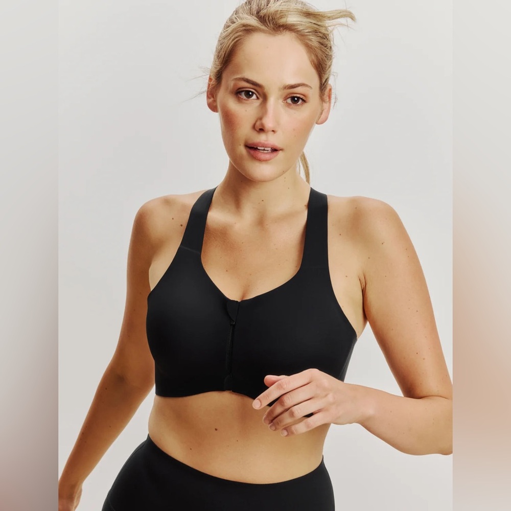 Knix front zip catalyst black size 7+ sports bra